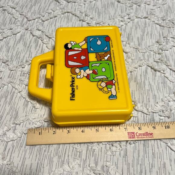 Vintage 1980s Fisher Price #638 Play Lunch Box A-B-C-D Yellow - Picture 4 of 6